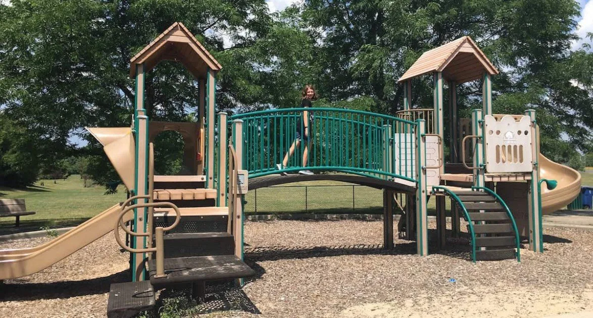 Southeast Area Park - Smaller Structure