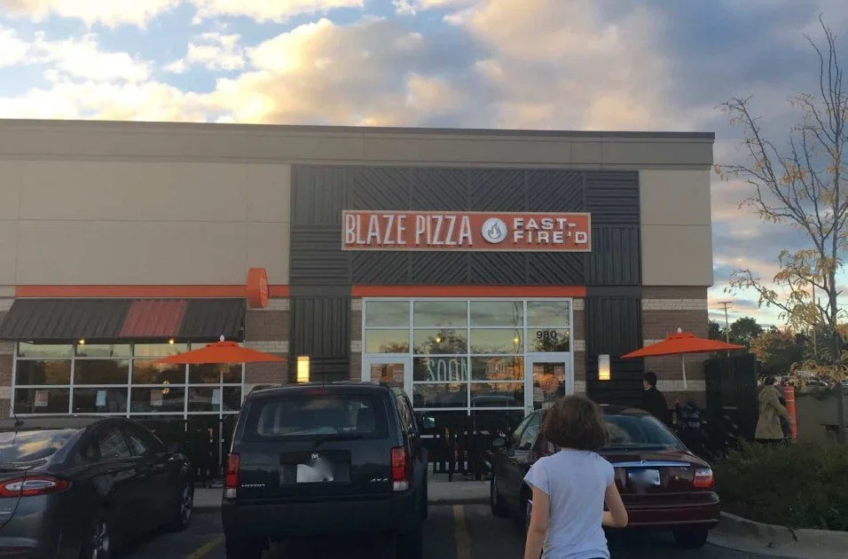 Blaze Pizza - Exterior