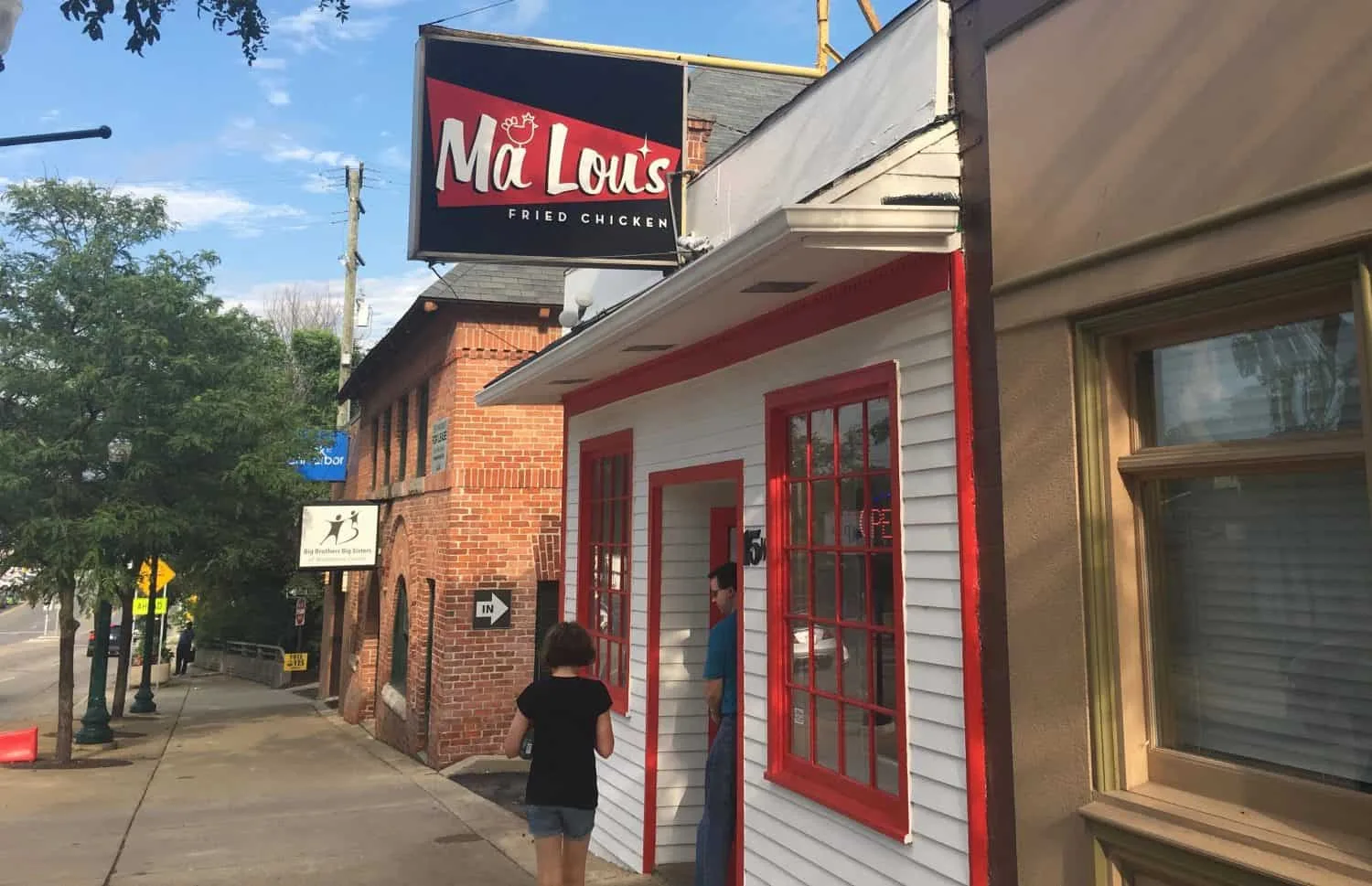 Ma Lou's Fried Chicken - Exterior