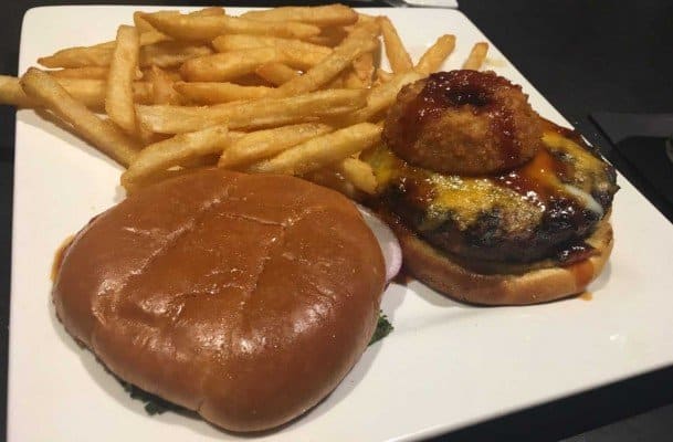 Black Rock Review - Road House Burger