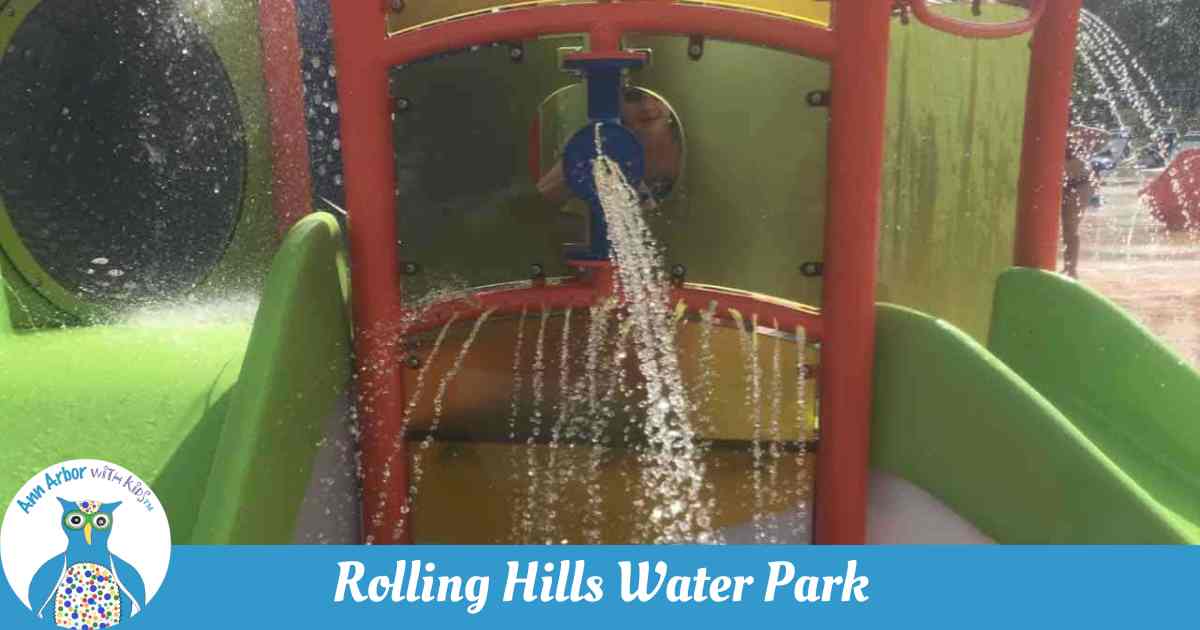 Rolling Hills Water Park - spray jet from playground at Rolling Hills